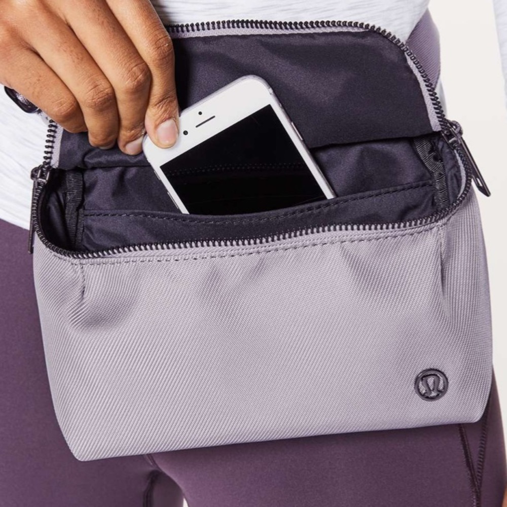 SOLD Lululemon Get Set Belt Bag 3L Dark Chrome EUC